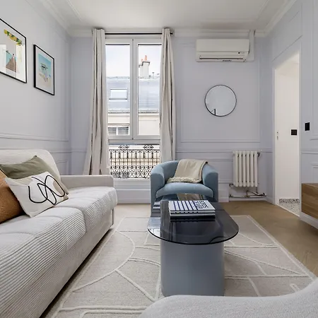 Poeticstay - Louvre - Aboukir Apartment