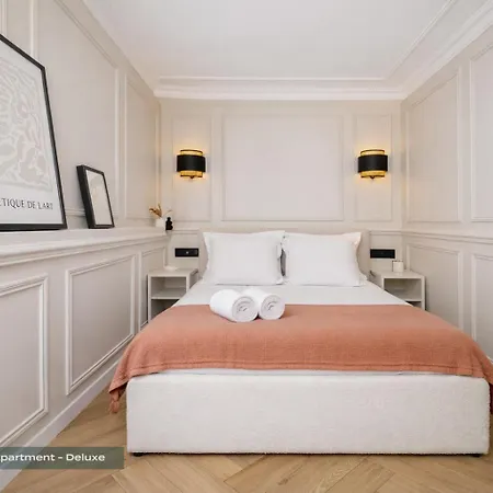 Poeticstay - Louvre - Aboukir
