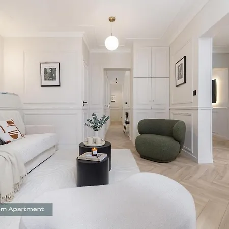 Poeticstay - Louvre - Aboukir