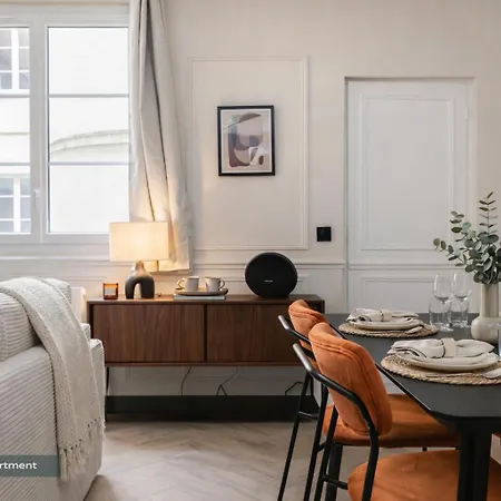 Poeticstay - Louvre - Aboukir
